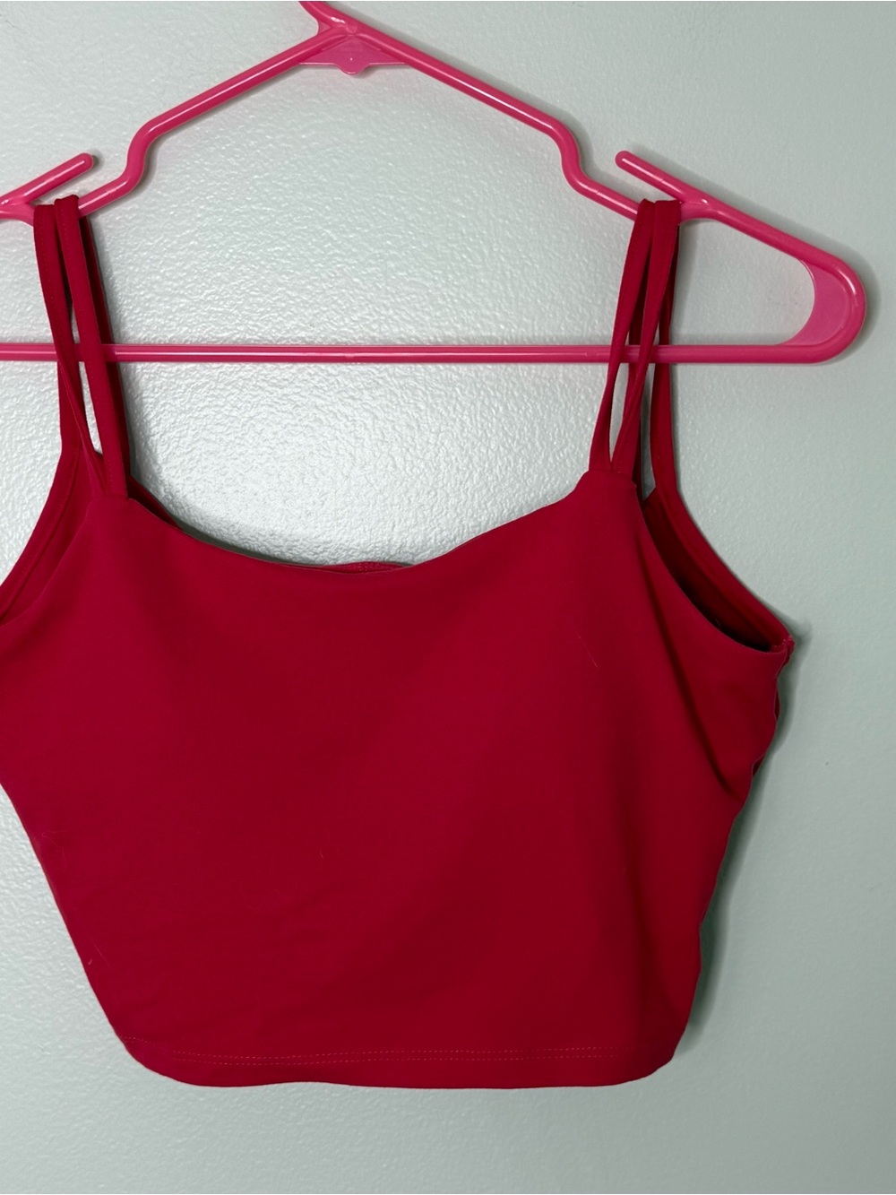 Women’s Small Hot Pink Fuchsia Workout Exercise Bra Tank Top Twist Back